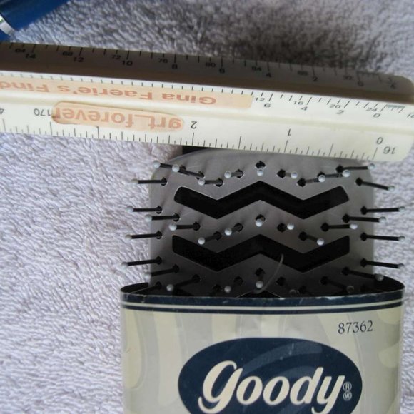 Goody Select Plastic Vented Flat Paddle Hair Brush Blow Dry 1999 Blue Silver - Picture 2 of 15